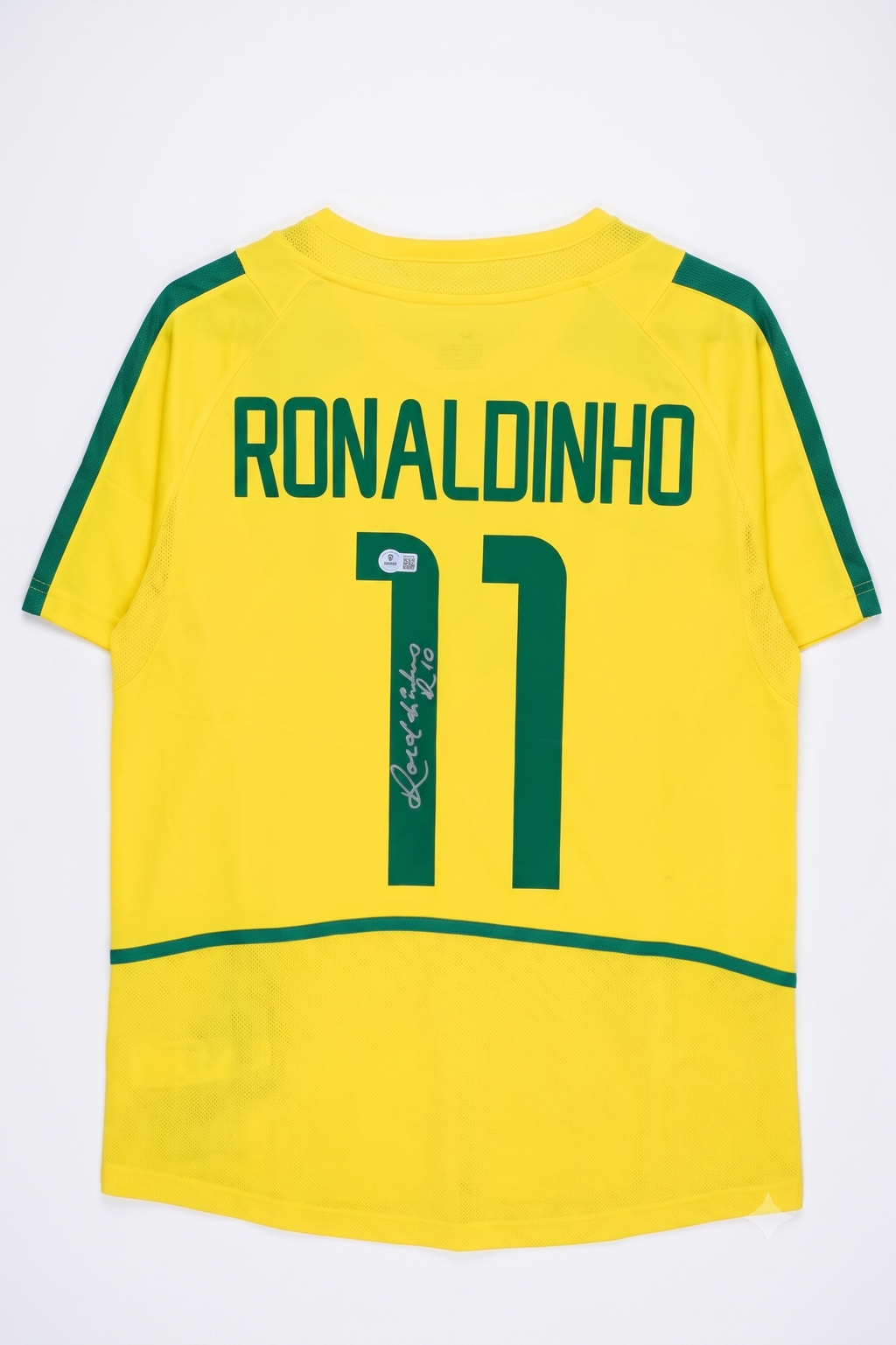 Ronaldinho Signed Brazil 2002 World Cup Home Jersey – Beckett Authenticated