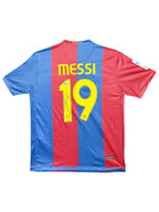 FC Barcelona 2005–06 Home Jersey “Rare No. 19” Signed by Lionel Messi – Beckett Certified