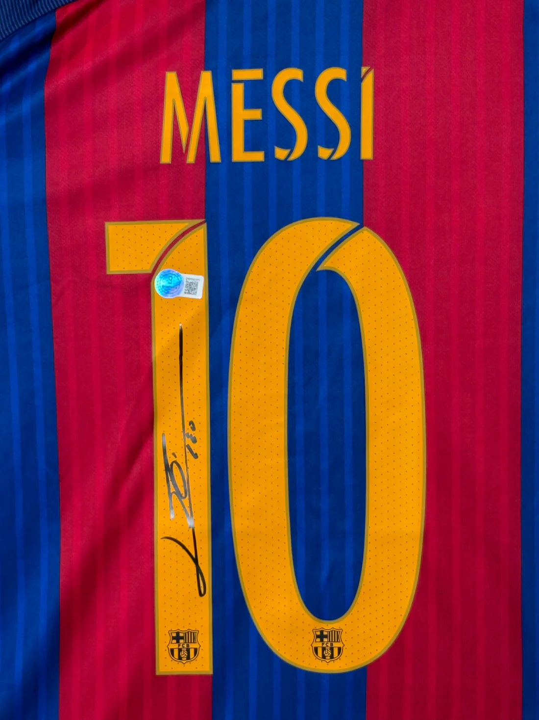 FC Barcelona 2016–17 “La Remontada” Jersey Signed by Lionel Messi – Beckett Certified