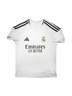 Real Madrid FC 2022–24 Home Jersey Signed by Vinícius Júnior – Beckett Certified